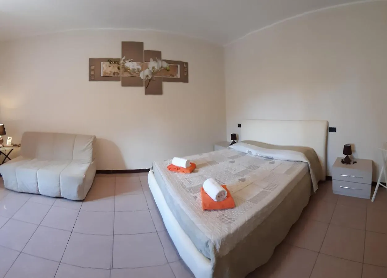 Villa Leilani B&B Sale Marasino Panzió