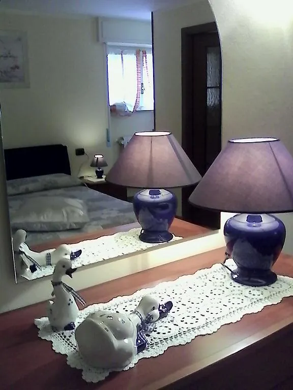 Panzió Villa Leilani B&B Sale Marasino Olaszország