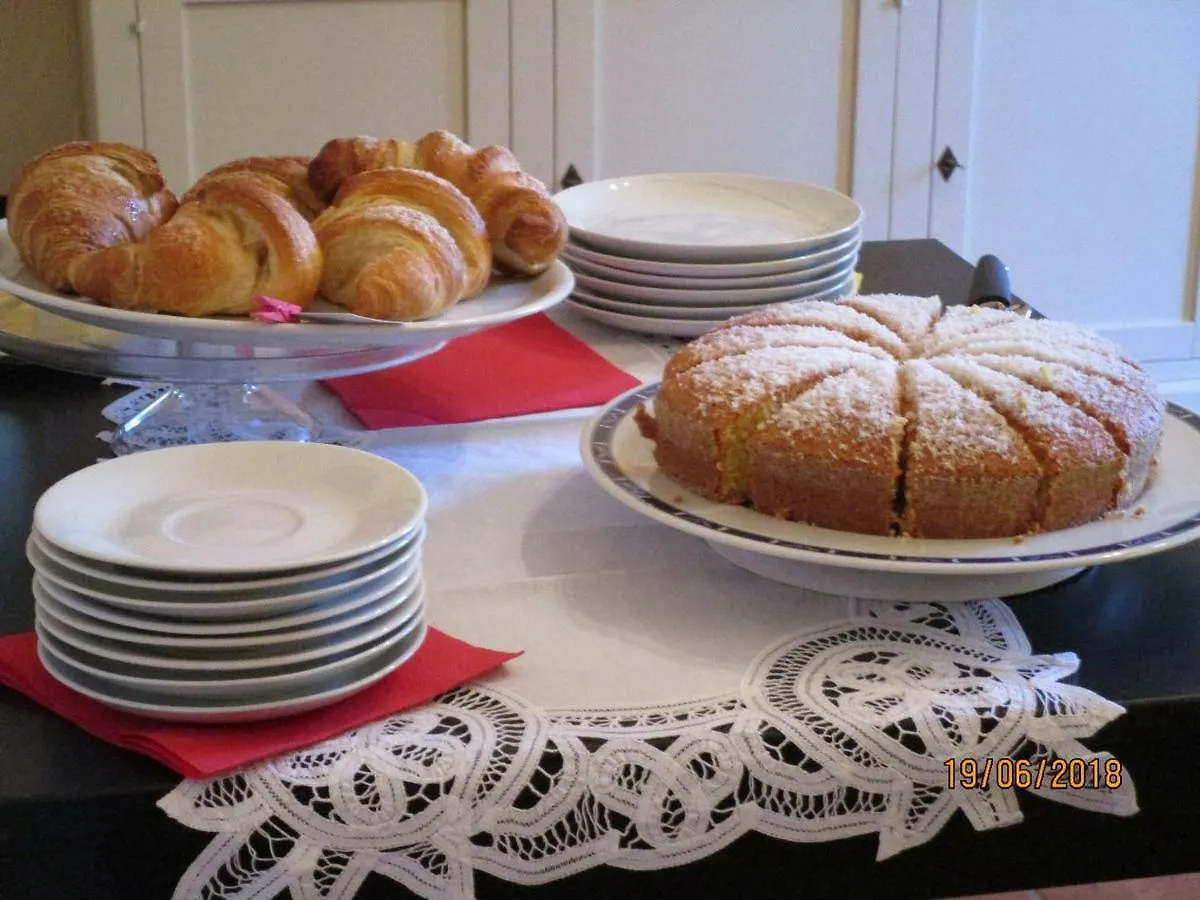 Villa Leilani B&B Sale Marasino 0*,